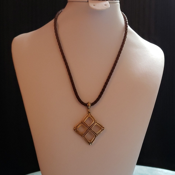 Lia Sophia necklace - Picture 1 of 2